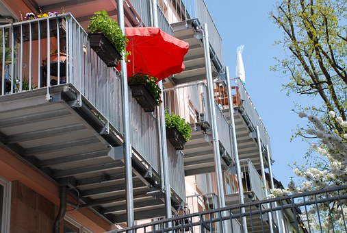 kilka balkonow w mieszkaniach z mdm